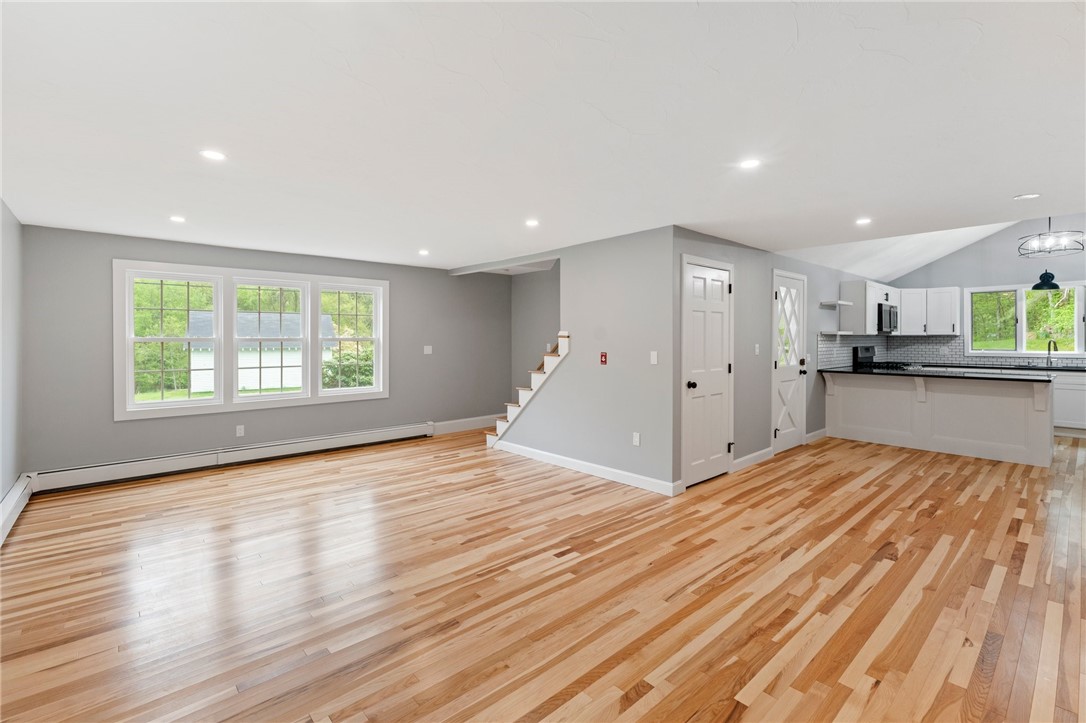 76 Elm Street Upton, MA 01568 - Photo 5 of 16 Gallery Image 5
