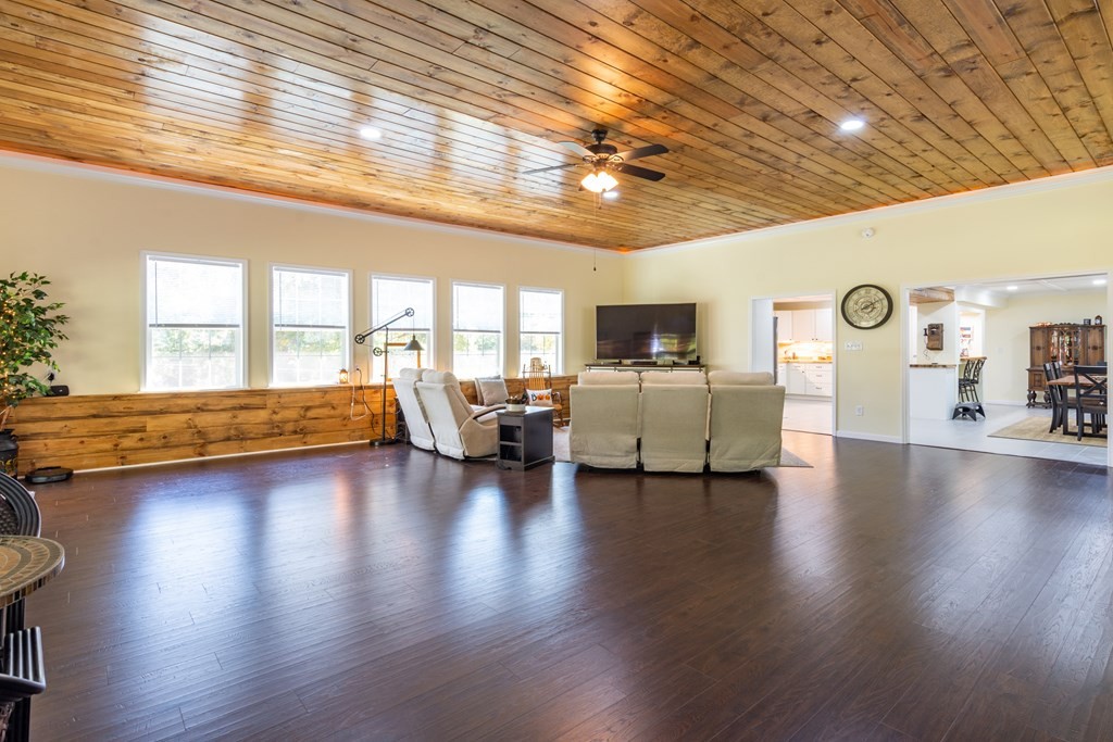 1312 Bluff Road Harriman, TN 37748 - Photo 27 of 67 Gallery Image 27