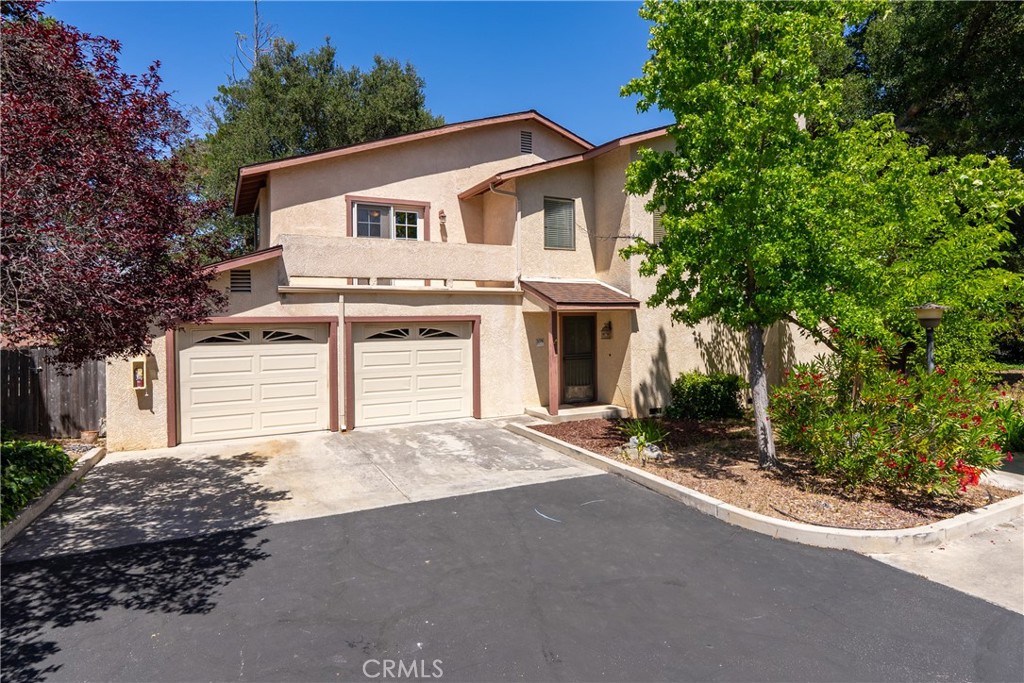 Feel good condo! The only stand-alone condominium in this 9 unit complex enjoys a 2-car garage and additional parking in front. With this 1528 SF, 3 bed/2.5 bath home, you are offered single family privacy and access to community amenities.