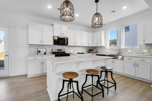 $416,500 | 1019 Mourning Warbler Way, Unit CC3179, Ravenel, SC 29470