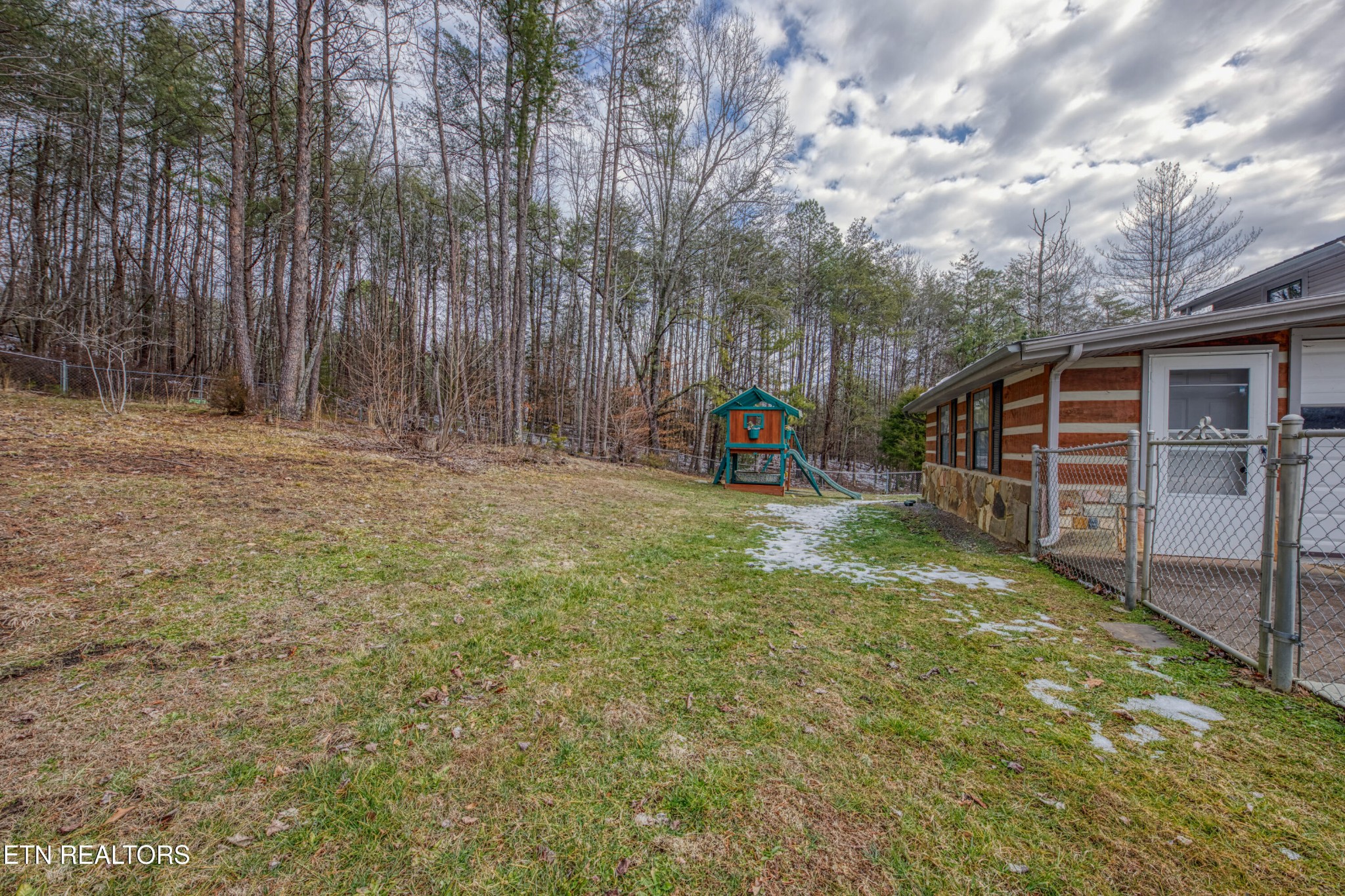 686 Thomas Road Sevierville, TN 37876 - Photo 12 of 43 Gallery Image 12