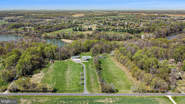 $1,100,000 | 721 Knight Island Road, Earleville, MD 21919