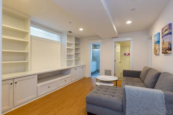 $2,498,000 | 457 D Avenue, Coronado, CA 92118