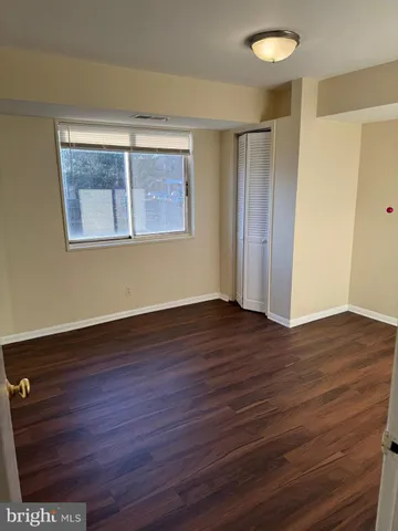 $1,900 | 5340 Holmes Run Parkway, Unit 301, Alexandria, VA 22304