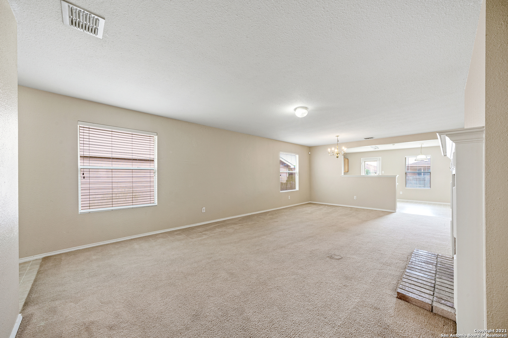 129 Creek Run Cibolo, TX 78108 - Photo 7 of 27