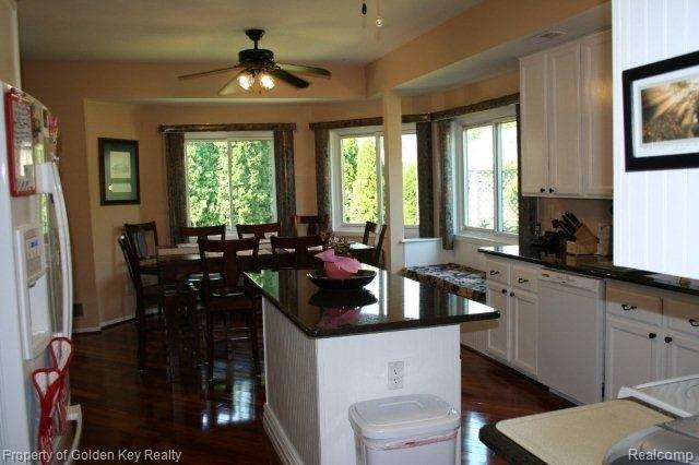 17115 Cross Winds Road Livonia, MI 48152 - Photo 8 of 24 Kitchen