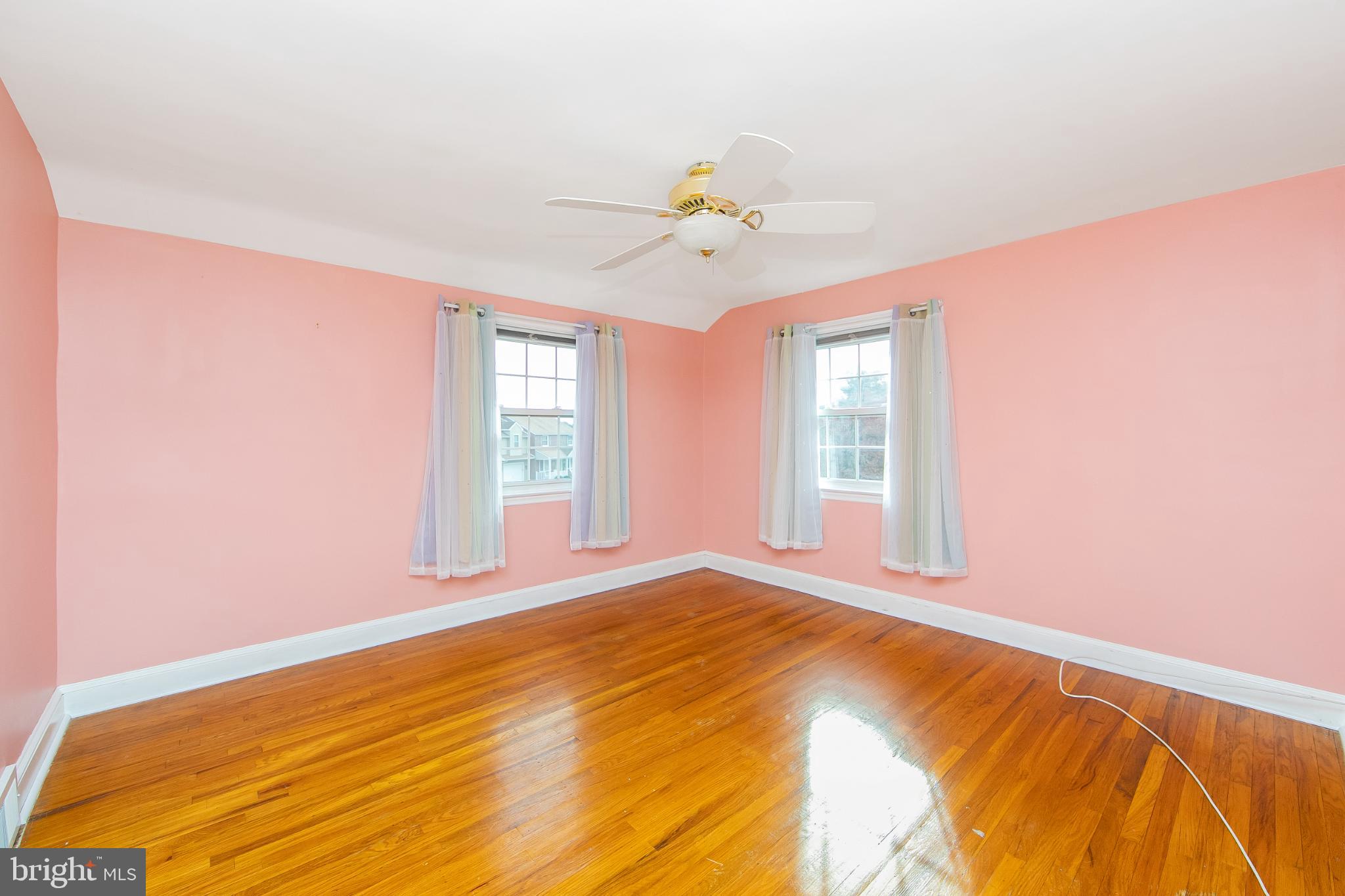 414 Stanfield Road Springfield, PA 19064 - Photo 32 of 51 a bedroom with a bed and a window