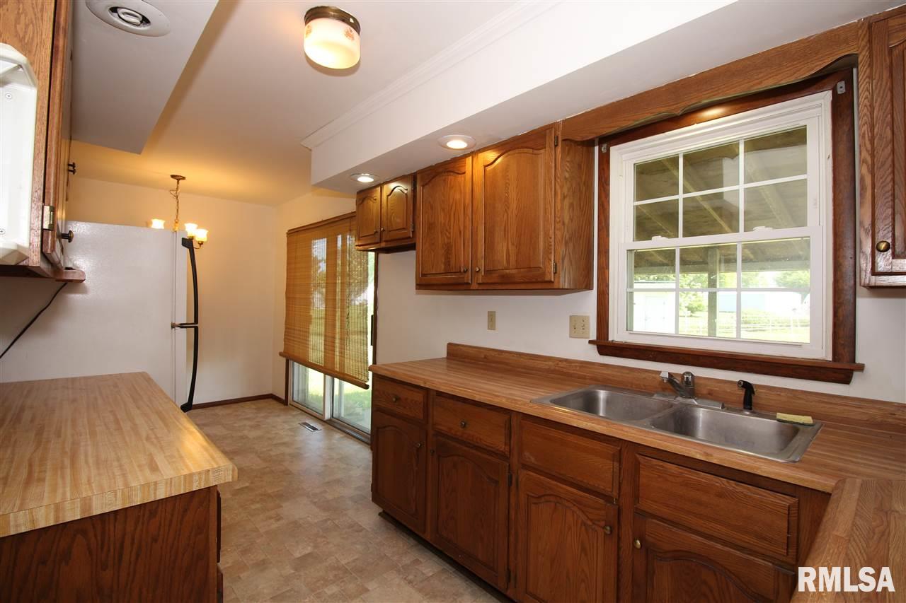 23651 East Sebree Road Canton, IL 61520 - Photo 6 of 24