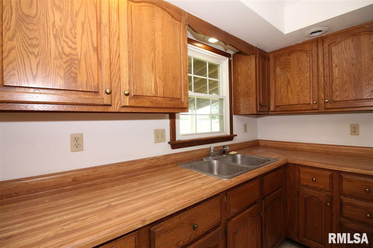 23651 East Sebree Road Canton, IL 61520 - Photo 8 of 24