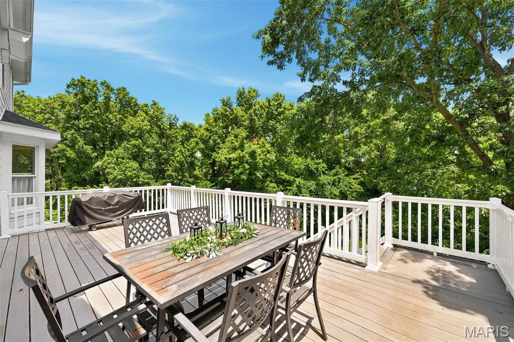 501 Oak Leaf Manor Court Ballwin, MO 63021 - Photo 34 of 38