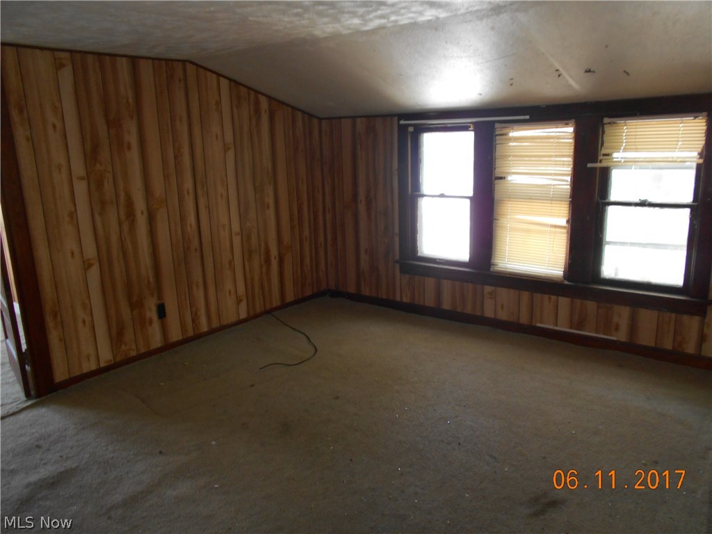 1717 Cliffview Road Cleveland, OH 44112 - Photo 15 of 17