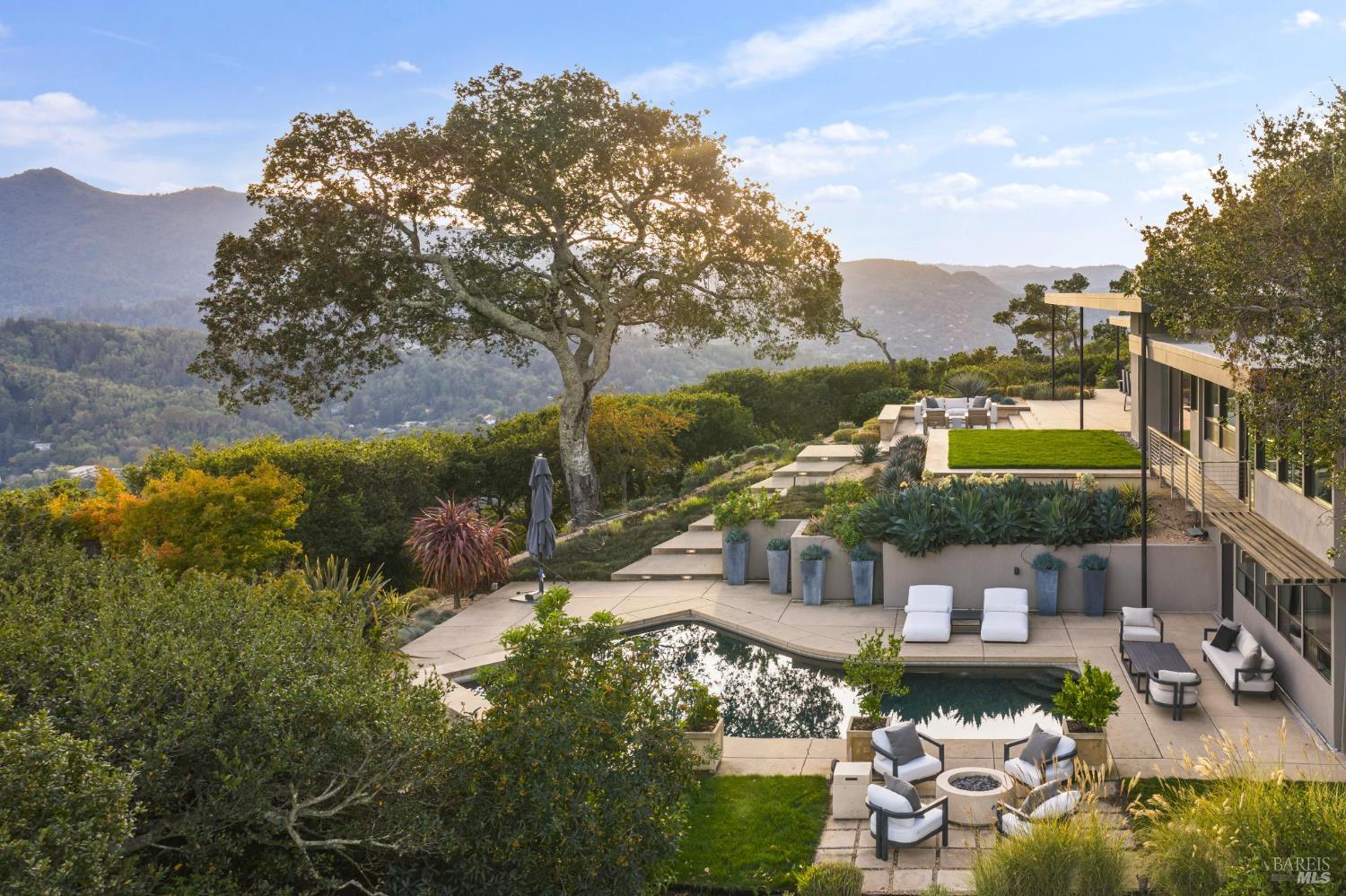 87 Oakmont Avenue San Rafael, CA 94901 - Photo 1 of 92