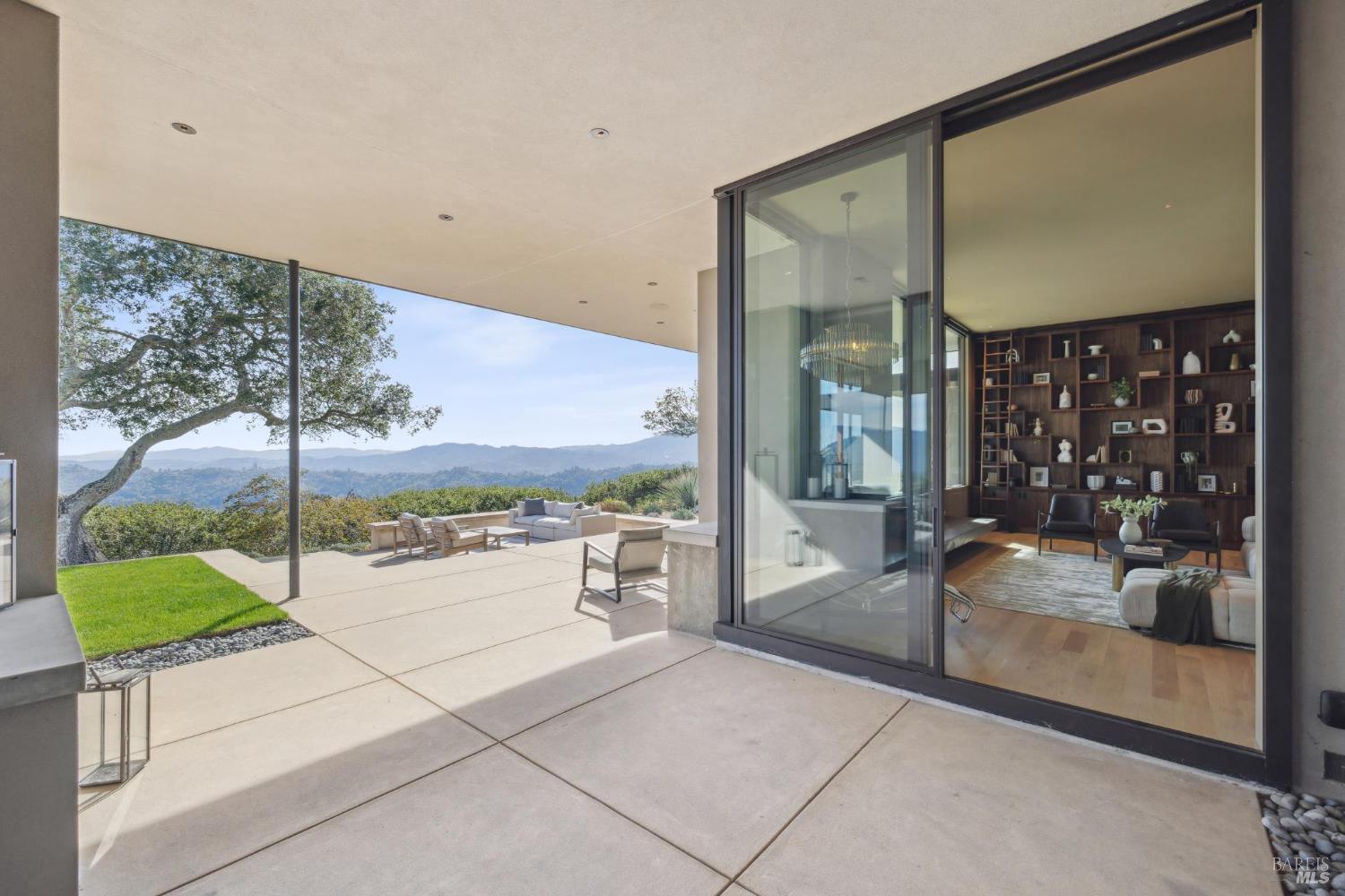 87 Oakmont Avenue San Rafael, CA 94901 - Photo 21 of 92