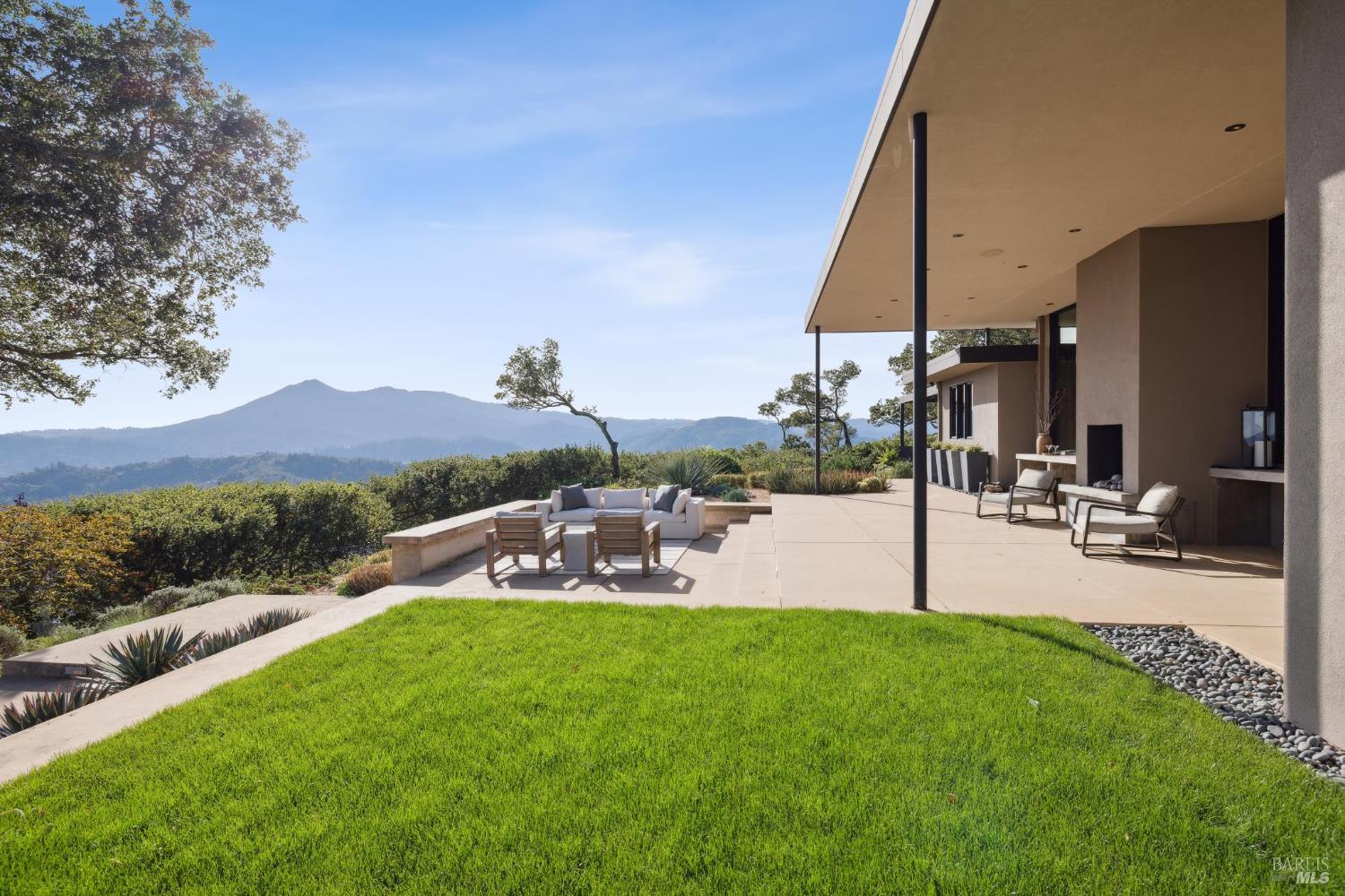 87 Oakmont Avenue San Rafael, CA 94901 - Photo 4 of 92