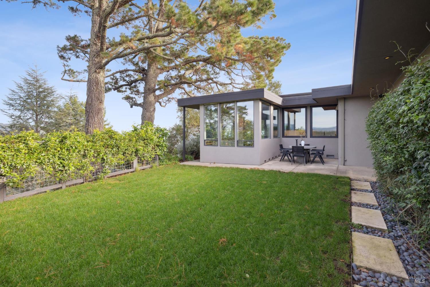 87 Oakmont Avenue San Rafael, CA 94901 - Photo 50 of 92