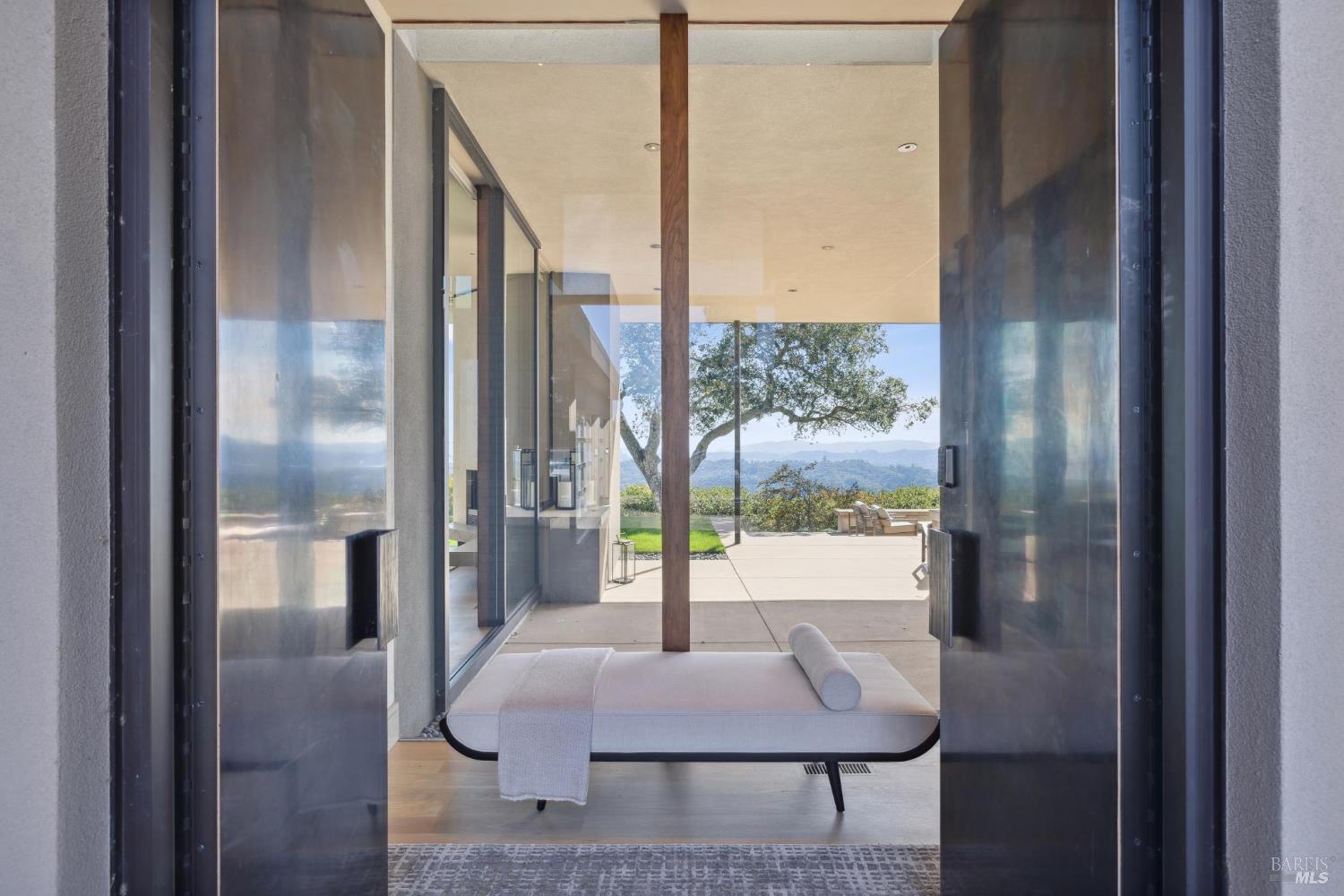 87 Oakmont Avenue San Rafael, CA 94901 - Photo 8 of 92