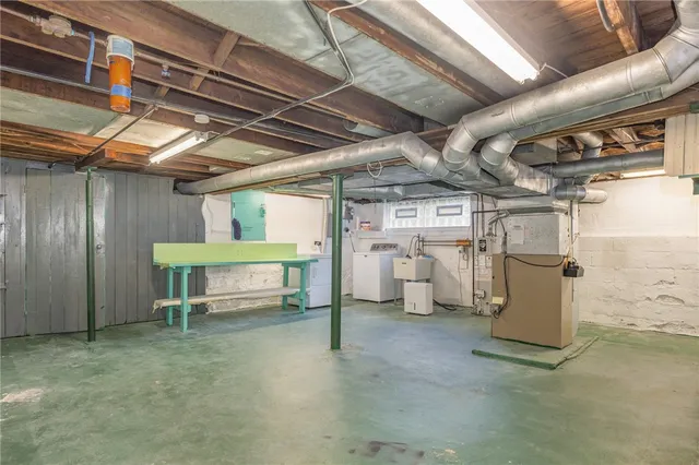 $190,000 | 115 Spencer Road, Irondequoit, NY 14609