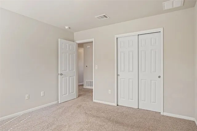 $320,000 | 401 South Hunting Lodge Lane, Bastrop, TX 78602