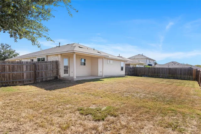 $320,000 | 401 South Hunting Lodge Lane, Bastrop, TX 78602