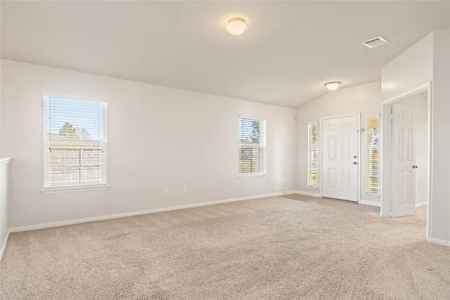 $320,000 | 401 South Hunting Lodge Lane, Bastrop, TX 78602