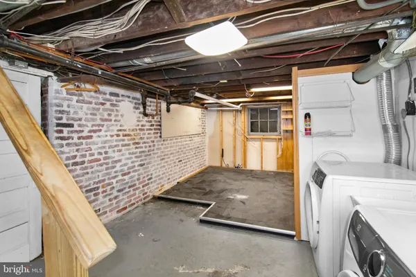 $650,000 | 13150 Old Columbia Pike, Silver Spring, MD 20904