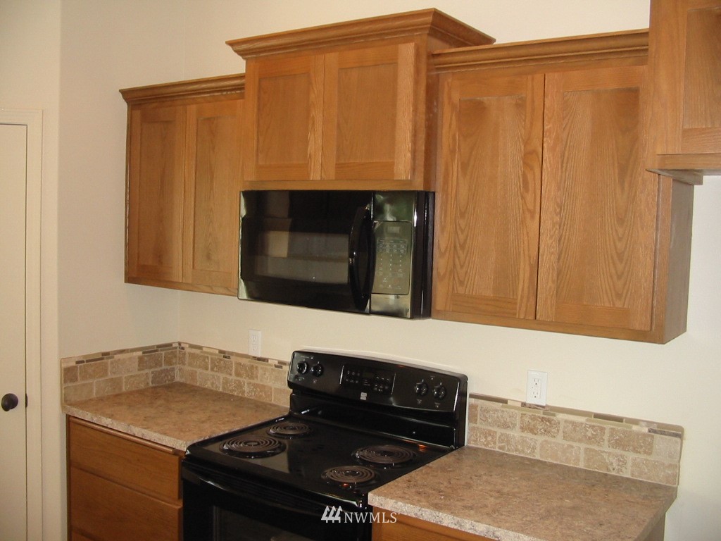 736 West Thacker Road Othello, WA 99344 - Photo 3 of 11