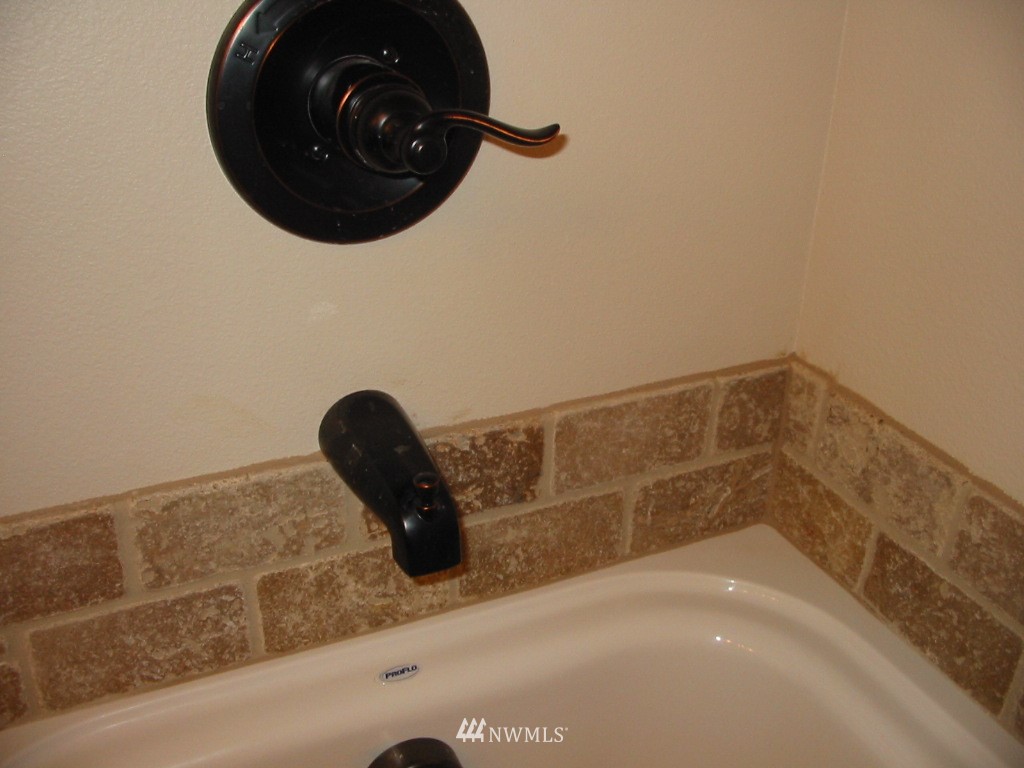 736 West Thacker Road Othello, WA 99344 - Photo 6 of 11