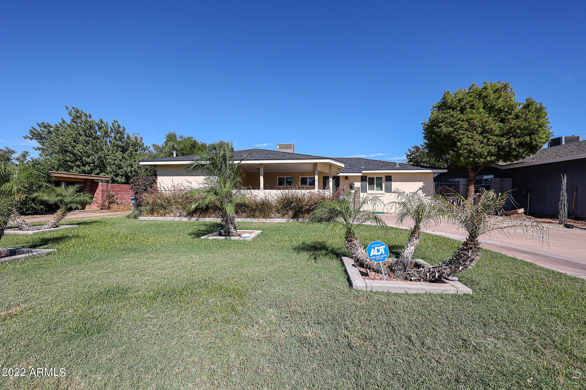 1034 East Elm Street Phoenix, AZ 85014 - Photo 3 of 30 Front