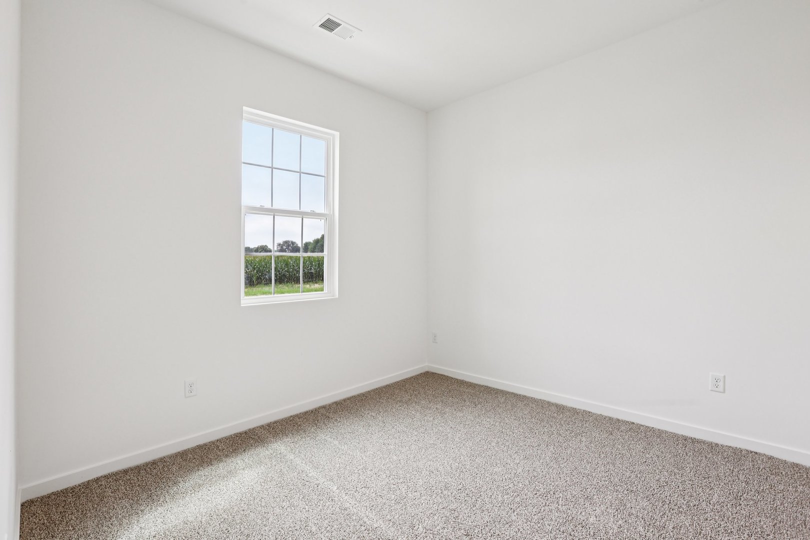 6481 Juniper Drive Wonder Lake, IL 60097 - Photo 21 of 59 an empty room with a window