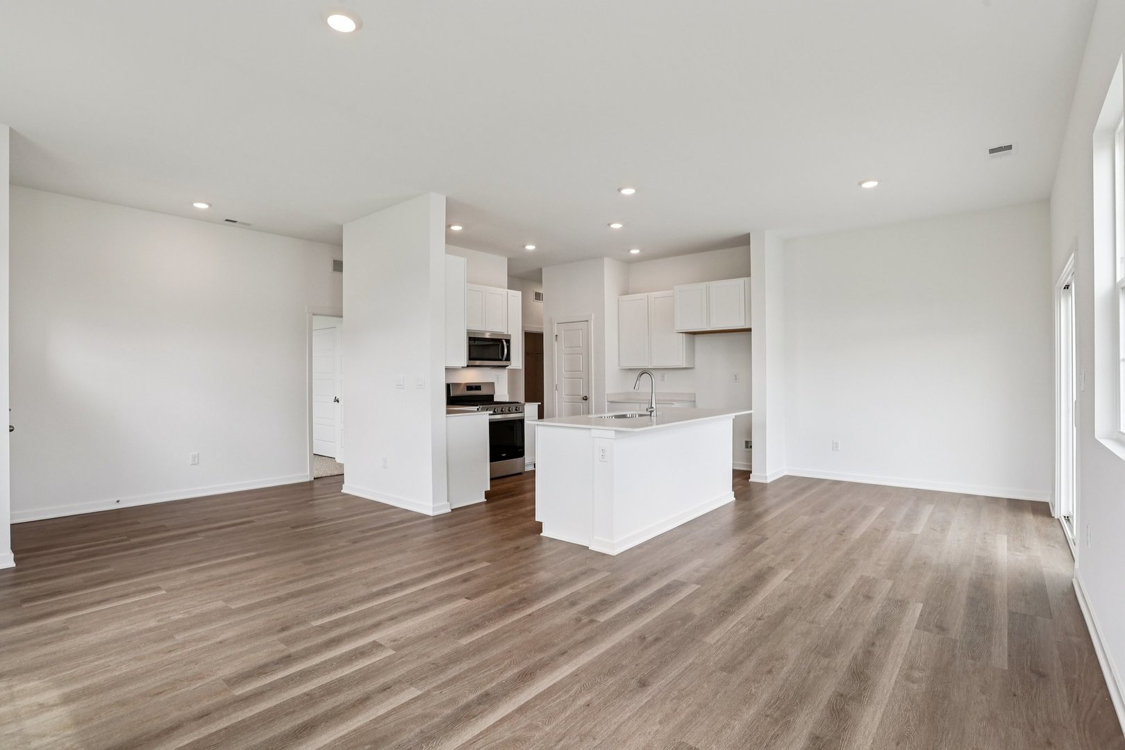 6481 Juniper Drive Wonder Lake, IL 60097 - Photo 9 of 59