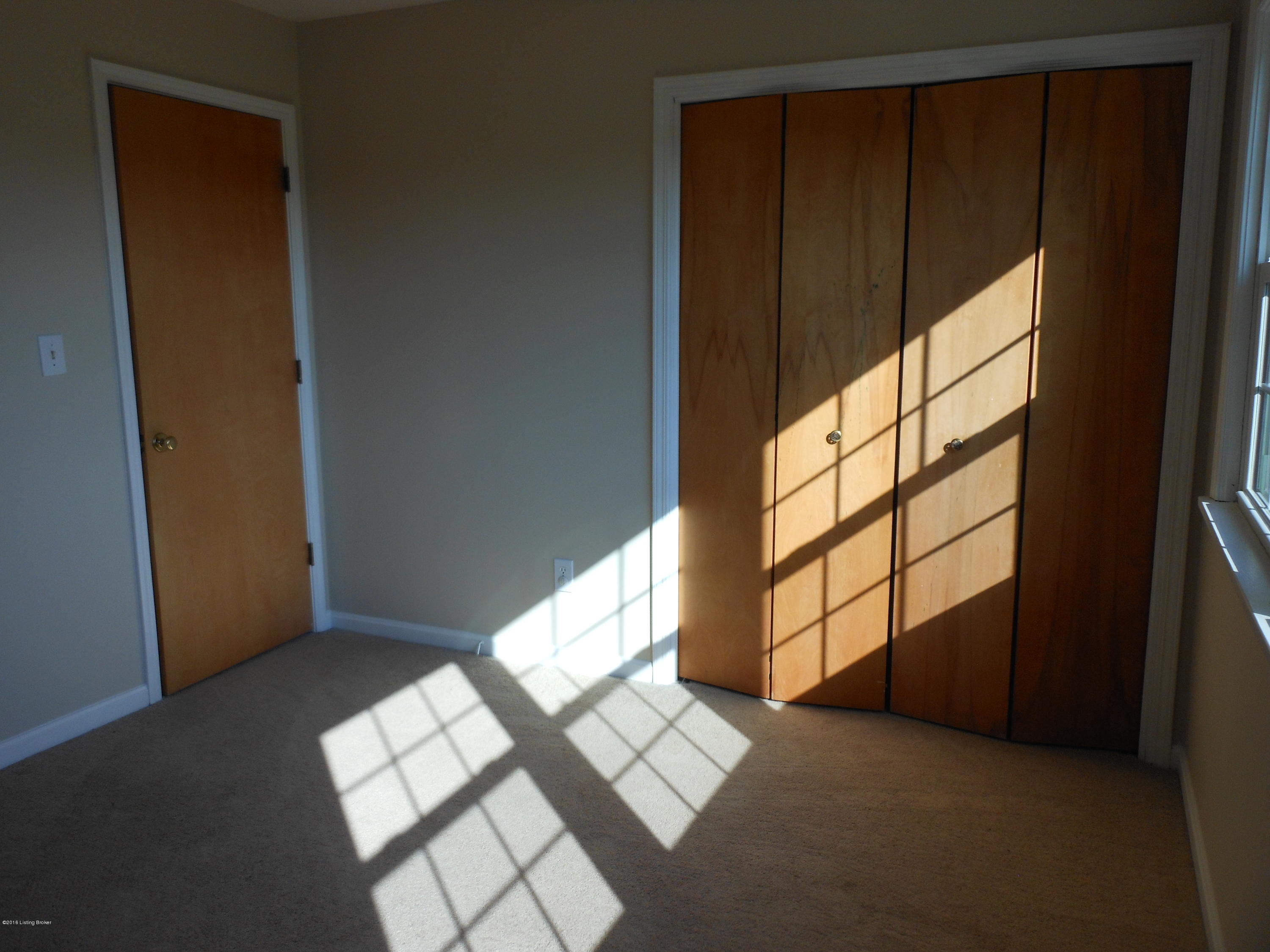 5422 Pendleton Road Louisville, KY 40272 - Photo 35 of 41 dscn2630