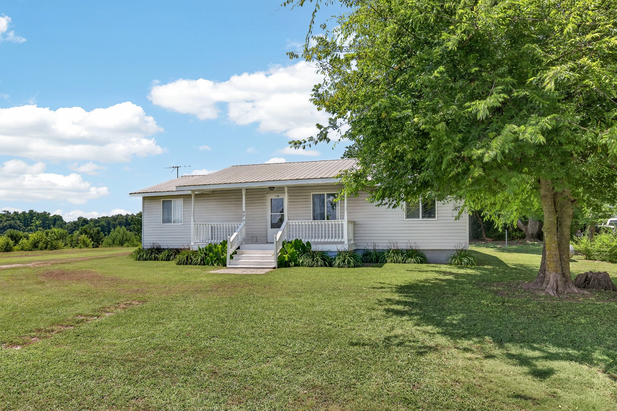 670 Howell Hill Road Flintville, TN 37335 - Photo 2 of 25