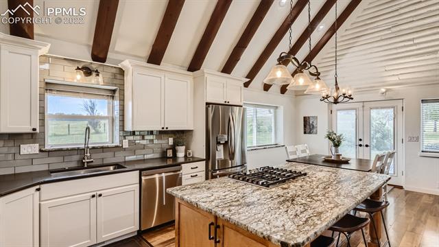 18155 Meridian Road Elbert, CO 80106 - Photo 7 of 41 Beautiful beams and panaromic views