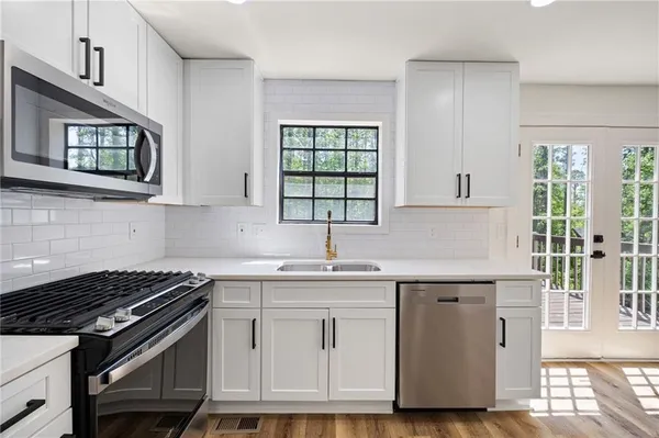 $355,000 | 898 Trace Circle Northeast, Marietta, GA 30066