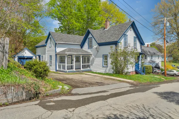 $289,900 | 9 Fountain Street, Gardiner, ME 04345