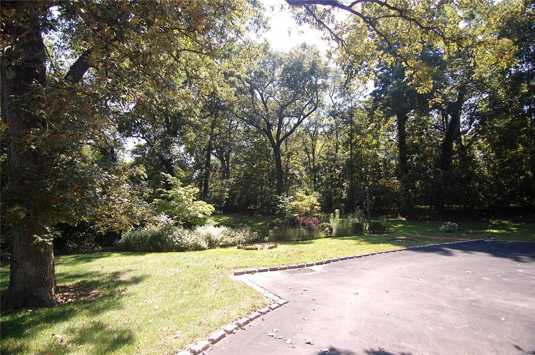 13814 Clayton Road Town and Country, MO 63017 - Photo 5 of 6 Gallery Image 5