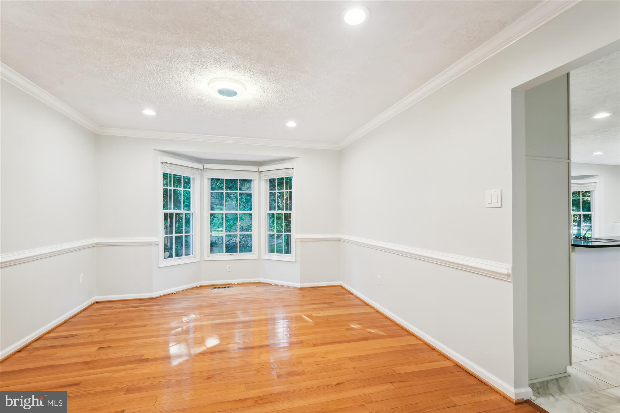 8239 Spring Branch Court Laurel, MD 20723 - Photo 9 of 40 Dining Room with bay window