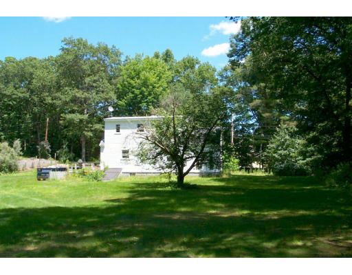 27 Marlboro Road Berlin, MA 01503 - Photo 3 of 10 Gallery Image 3