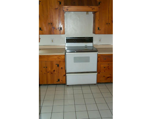 27 Marlboro Road Berlin, MA 01503 - Photo 8 of 10 Gallery Image 8