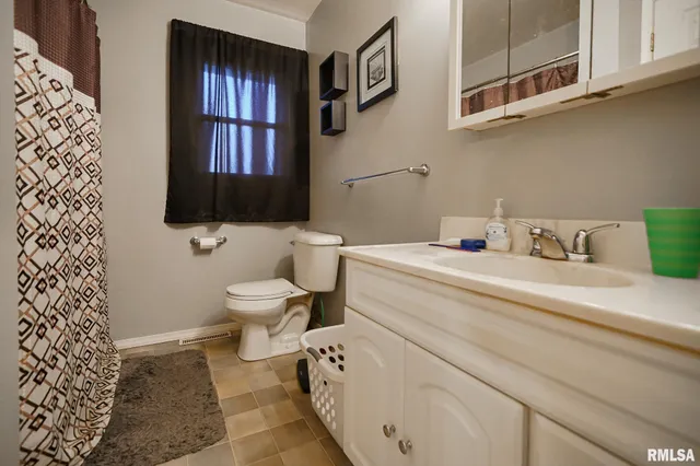 $154,000 | 1334 Crestview Avenue, East Peoria, IL 61611