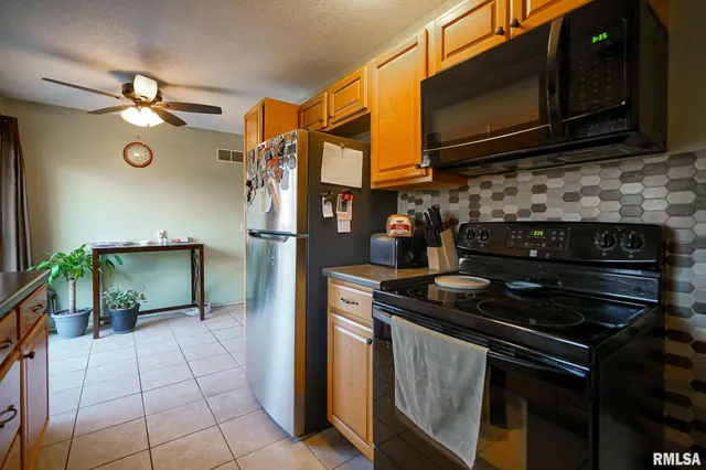 $154,000 | 1334 Crestview Avenue, East Peoria, IL 61611