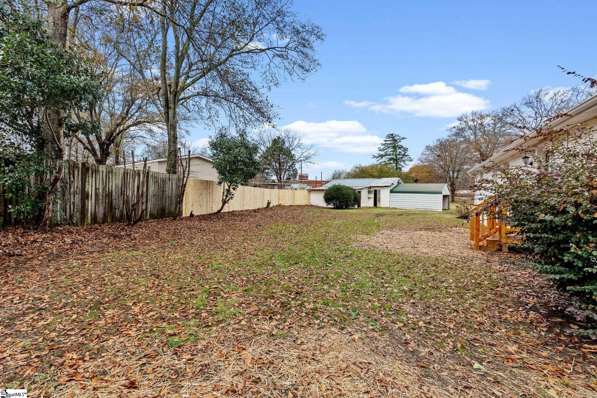101 Crescent Circle Fountain Inn, SC 29644 - Photo 8 of 30