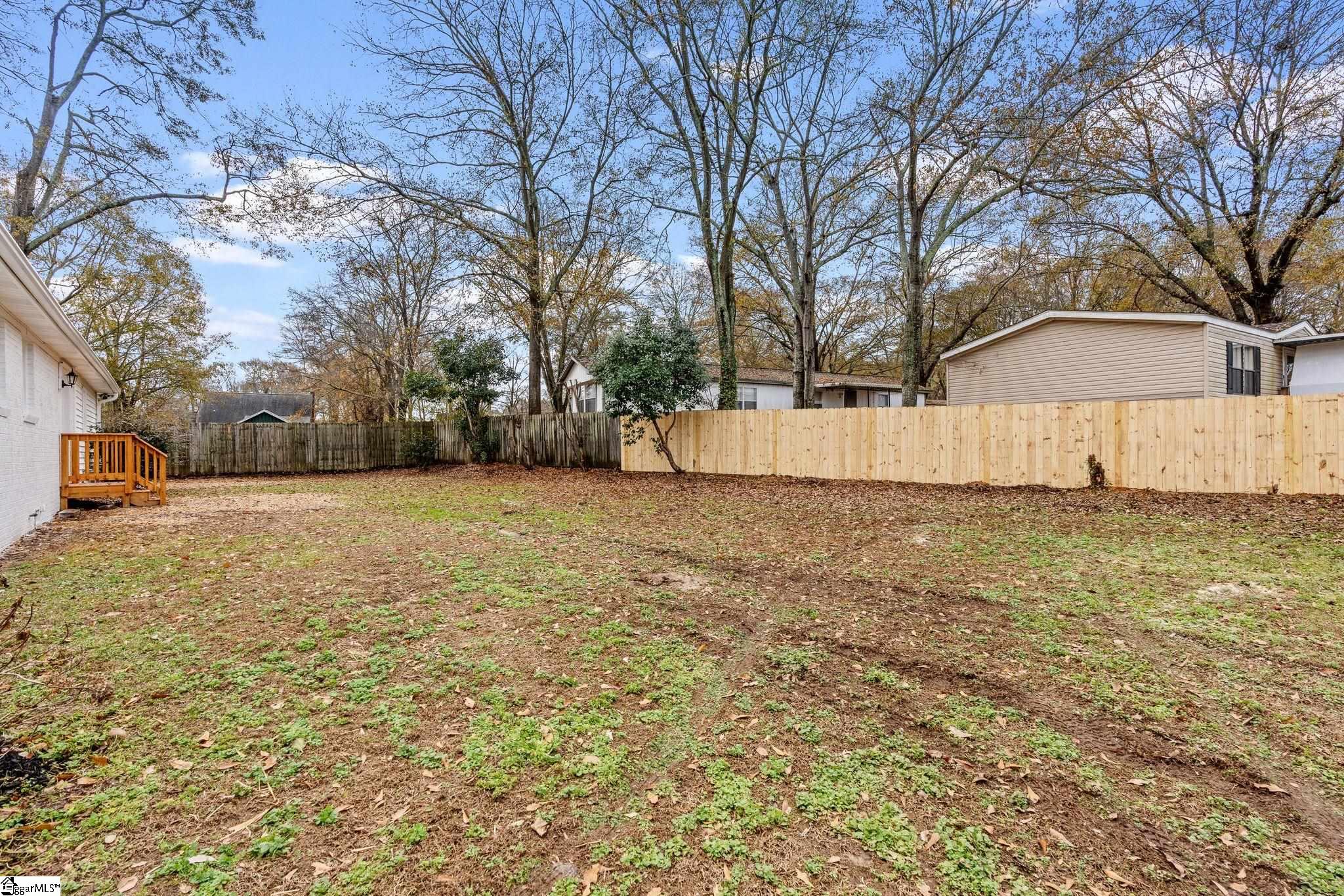 101 Crescent Circle Fountain Inn, SC 29644 - Photo 9 of 30