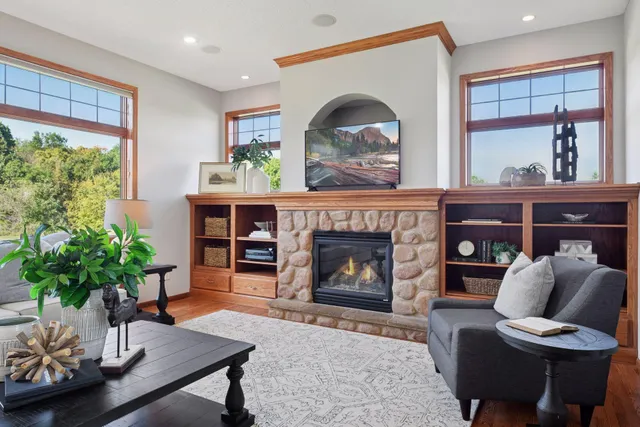 $825,000 | 24120 Redwing Avenue, New Prague, MN 56071