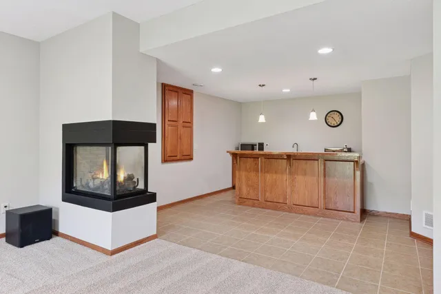 $825,000 | 24120 Redwing Avenue, New Prague, MN 56071