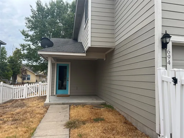 $1,750 | 694 Hogan, Kyle, TX 78640