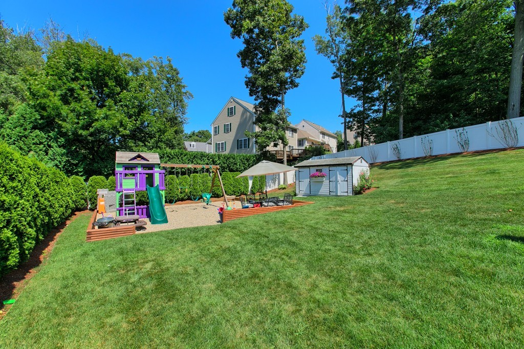 29 Spring Street Wakefield, MA 01880 - Photo 24 of 30