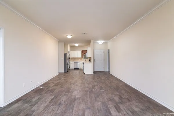 $294,000 | 20 Tapatio Drive East, Unit 205, Boerne, TX 78006