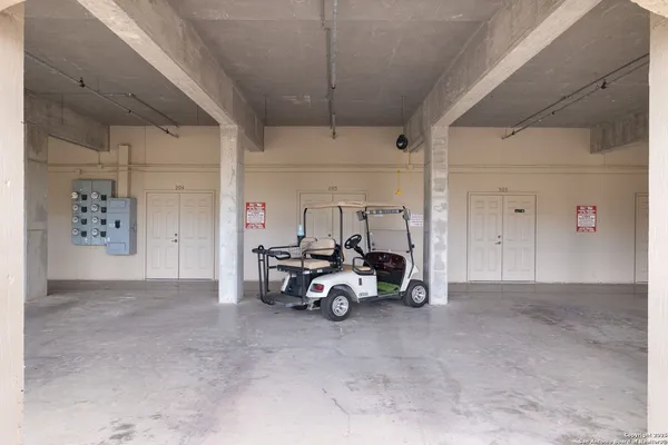 $294,000 | 20 Tapatio Drive East, Unit 205, Boerne, TX 78006