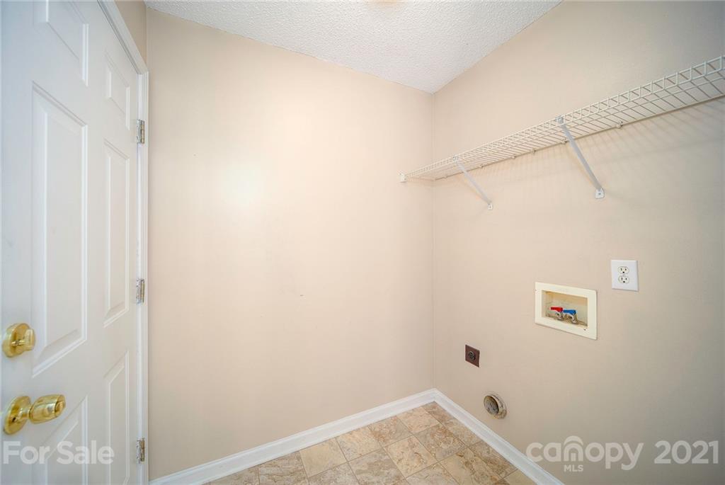 2902 Fairglen Road Charlotte, NC 28269 - Photo 14 of 19